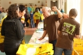 21.05.2016, xkvx, Crosslauf, Startnummerausgabe Oberhof - 44. GutsMuths-Rennsteiglauf, v.l. Sportler / Laeufer / Wanderer holen Ihre Startunterlagen bzw. Startnummern im Haus des Gastes in Oberhof ab