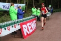 21.05.2016, xkvx, Crosslauf, 44. GutsMuths-Rennsteiglauf, v.l. Marc Schulze bei der Verpflegungsstation "Ascherbrueck"